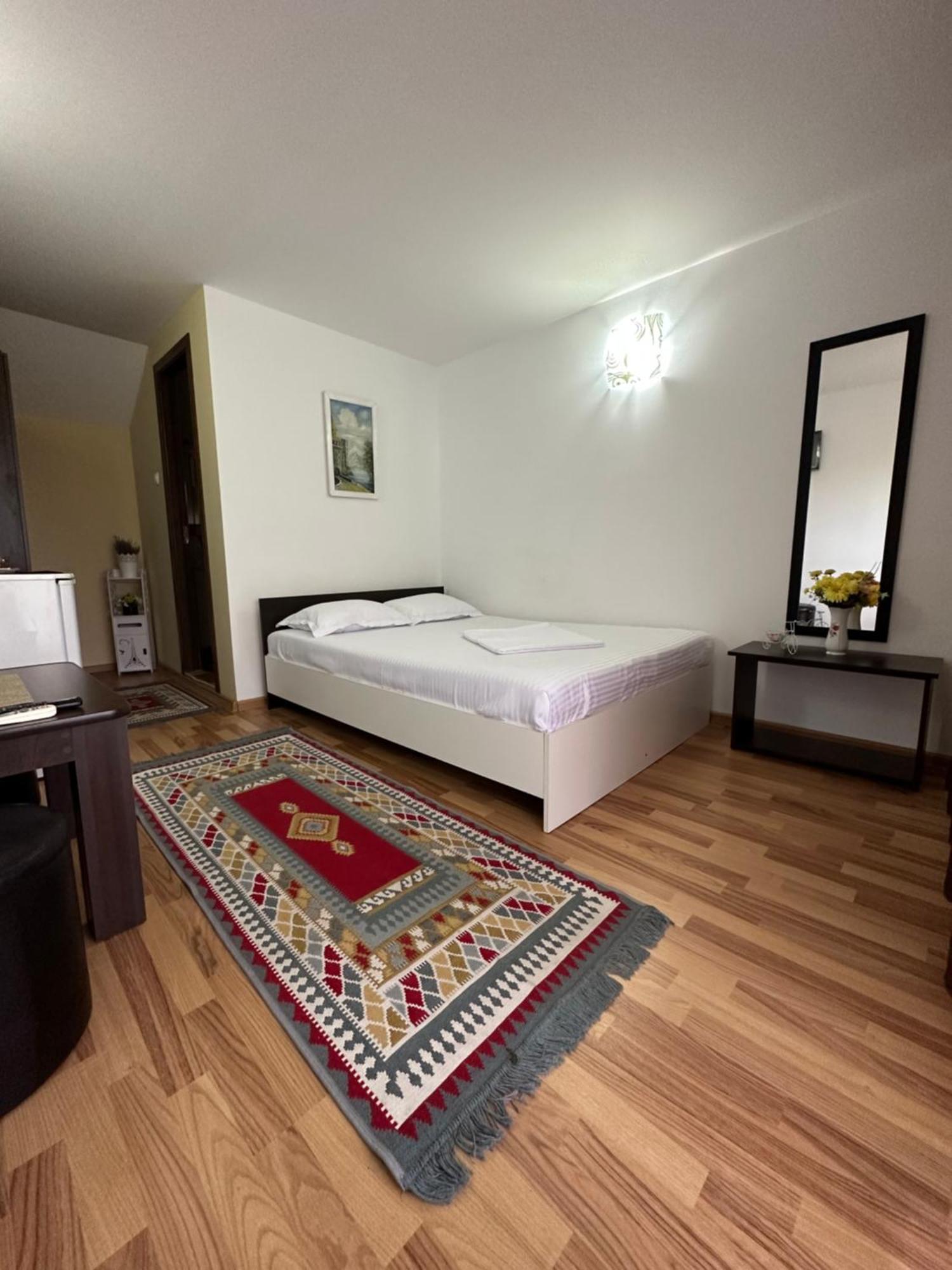 Casa Cu Flori Corbu 호텔 코르부 외부 사진
